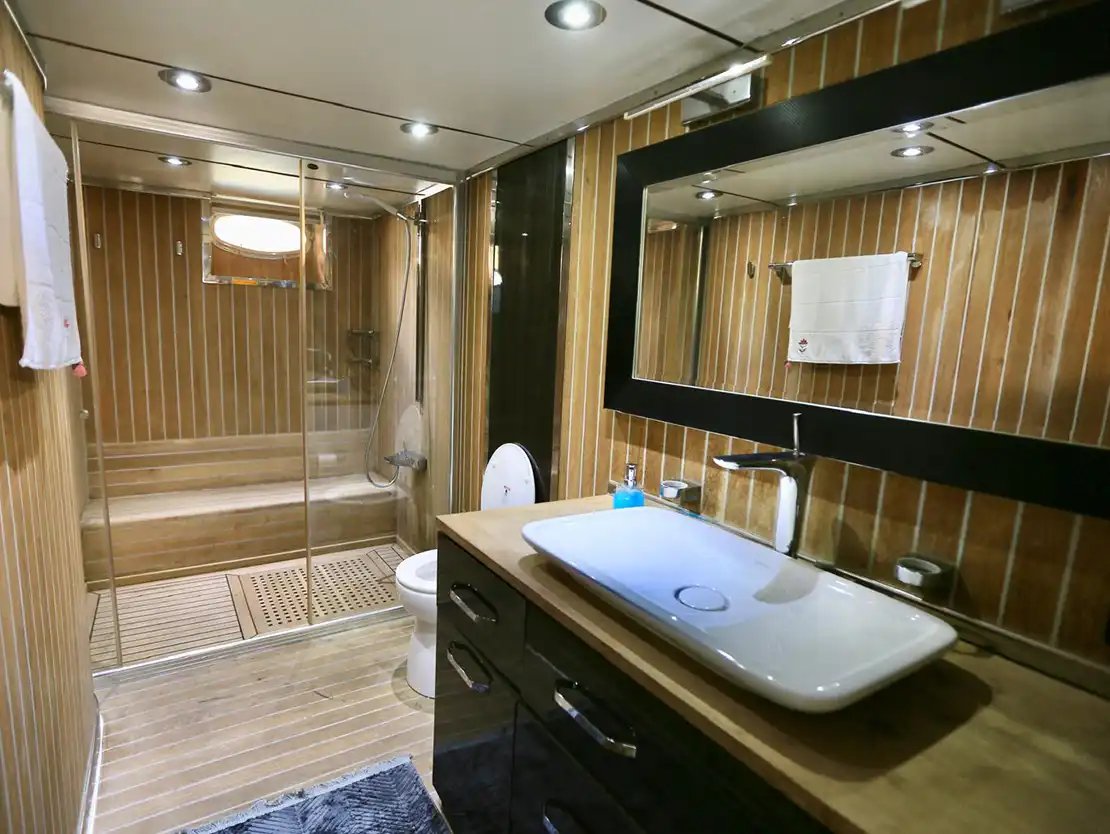 Antalya Yacht Rental 30m Custom Built 92